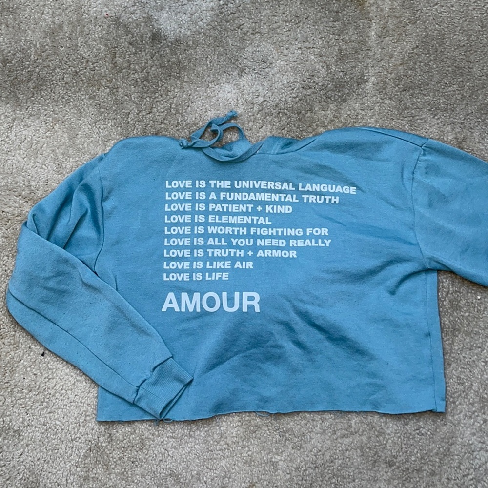 MIGHTY FINE GRAPHIC CROPPED SWEATSHIRT